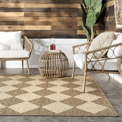 NuLOOM Sabina Diamond Trellis Indoor/Outdoor Area Rug 9 NuLOOM Sabina Diamond Trellis Indoor/Outdoor Area Rug - Image 7