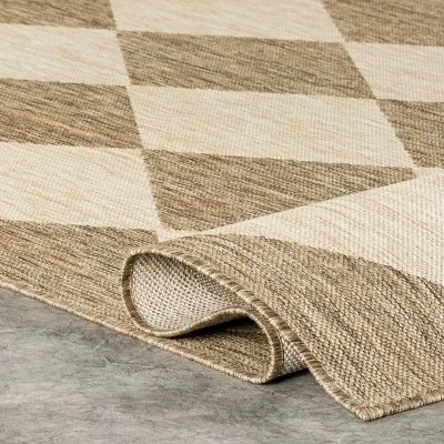 NuLOOM Sabina Diamond Trellis Indoor/Outdoor Area Rug 5 NuLOOM Sabina Diamond Trellis Indoor/Outdoor Area Rug - Image 3