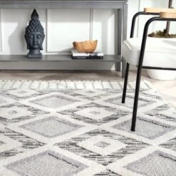 NuLOOM Journey Shaggy Checkered Tiles Tassel Area Rug -Decoration Series Shop GUEST 9a642401 44e9 4949 9920 f6112f57fe75