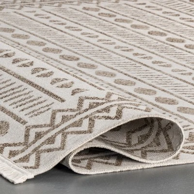 NuLOOM Outdoor Global Angie Area Rug 5 NuLOOM Outdoor Global Angie Area Rug - Image 3