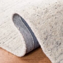 Himalaya HIM413 Hand Tufted Area Rug - Safavieh -Decoration Series Shop GUEST d33f358a 4ec4 4e2b 8fe1 99a30ba1bb04