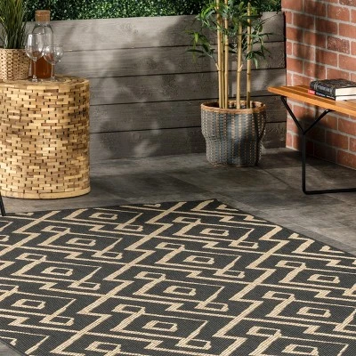 NuLOOM Sammi Geometric Trellis Indoor And Outdoor Patio Area Rug 10 NuLOOM Sammi Geometric Trellis Indoor And Outdoor Patio Area Rug - Image 8
